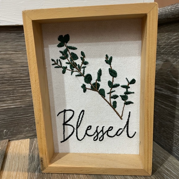 ✨Room Decor✨ - Picture 2 of 2